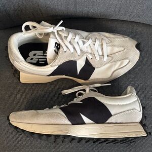 New Balance Cream and Black Women's Sneakers